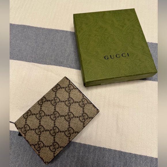 Gucci GG Bifold wallet - Picture 1 of 5